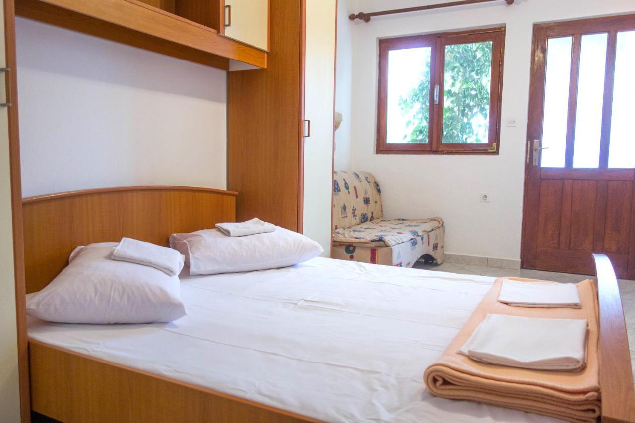 Apartments And Rooms By The Sea Lokva Rogoznica, Omis - 2973 Exterior foto