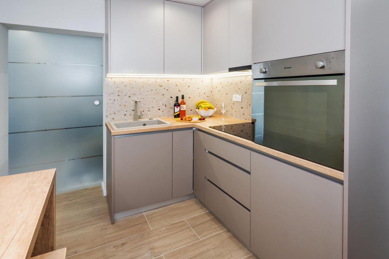 Apartments And Rooms By The Sea Lokva Rogoznica, Omis - 2973 Exterior foto
